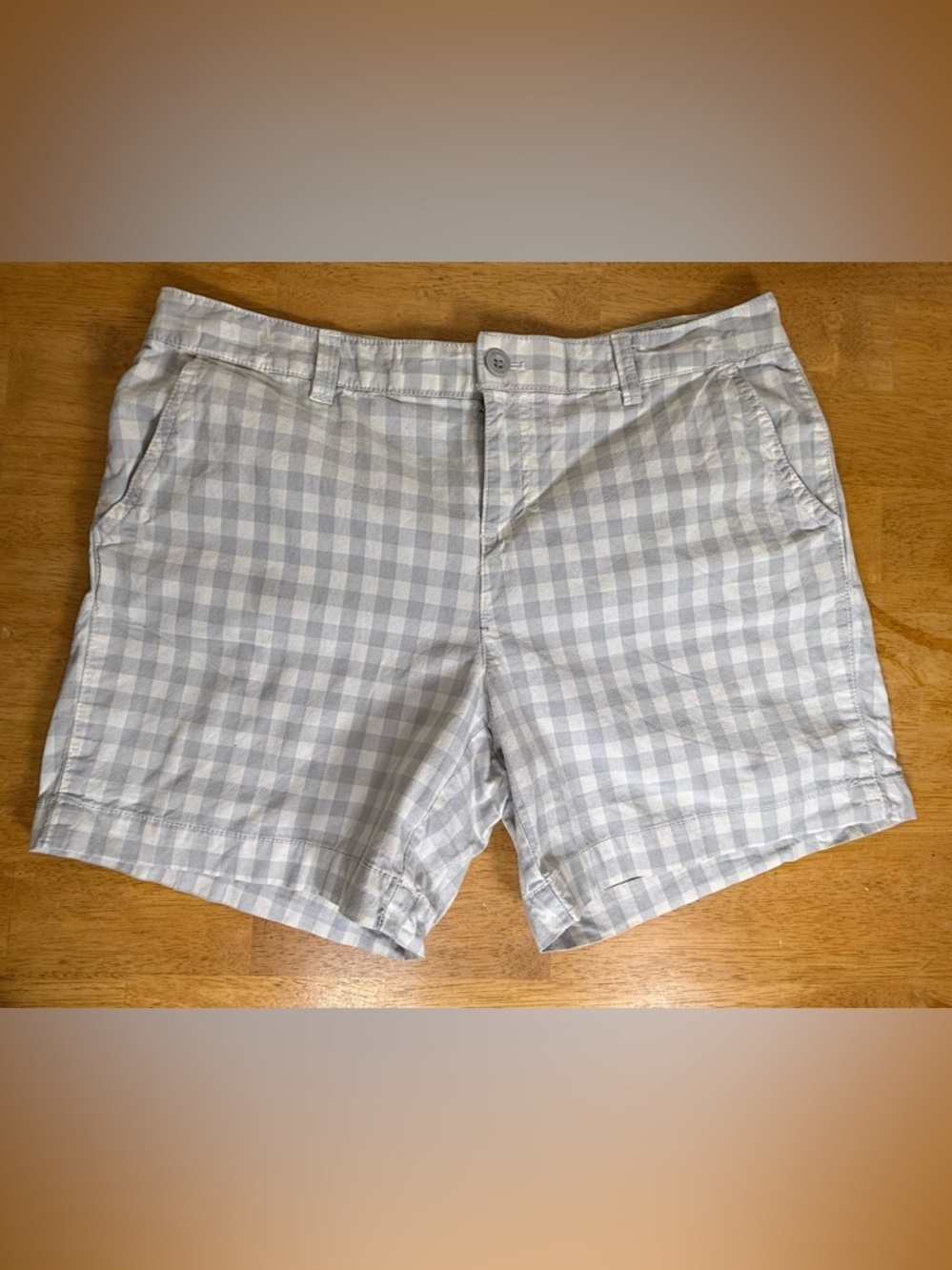 GH Bass Women’s Gray White Gingham Checkered Cotton Shorts 5.5” Mid Rise 10